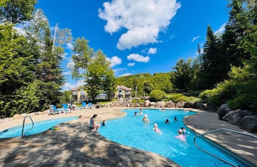 Saint-Faustin-Lac-Carre House | Waterview | Ski-in/Ski-out | Mont Blanc 15 min to Mont Tremblant