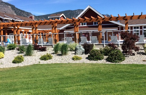 Osoyoos Cottage | We Invite You.