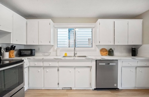 Inglewood Apartment | Welcome to your home away from home in Calgary!