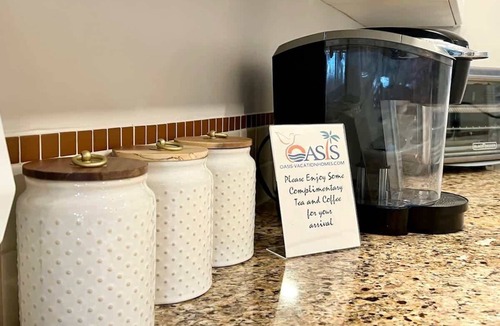 Regional District of Nanaimo Condo | West Coast Oasis ★ Oceanside ★ Full Kitchen ★ 2BD