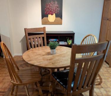 Rockcliffe - Smythe Apartment | West End Basement Apartment
