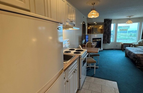 Whitecourt Hotel | Western Budget Motel Whitecourt 3