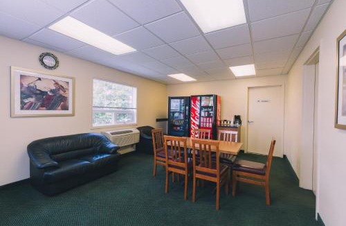 Valleyview Hotel | Western Valley Inn