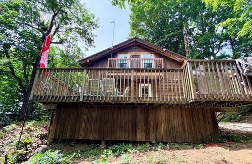 Frontenac Cottage | Whispering Shores Cottage