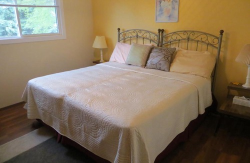 Saskatoon Bed & Breakfast | Wild Rose Bed & Breakfast