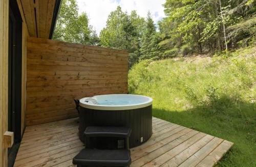 Mont-Tremblant Ski Chalet | Windows XXL - Spa - Firepit