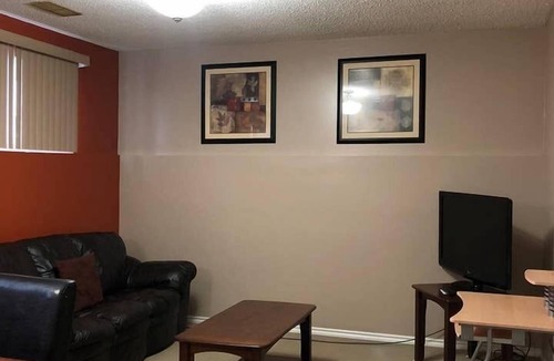 Fort McMurray House | WOOD land House: Spacious 8 Bedroom House