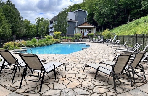 Mont-Tremblant Village Apartment | Woodland Studio 5 minutes from the mountain
