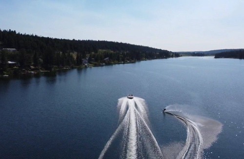 Lac La Hache Cottage | Woods Waterside Cottage on Chimney Lake