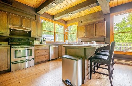 Lac-Superieur Ski Chalet | Woodsy Cabin Mont Tremblant