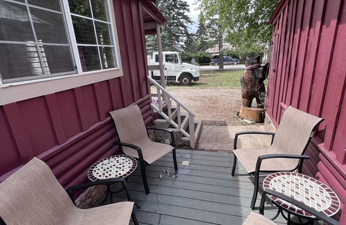 Cloudcroft Cabin | Wynken - Cloudcroft Cozy Cabin Near Downtown!