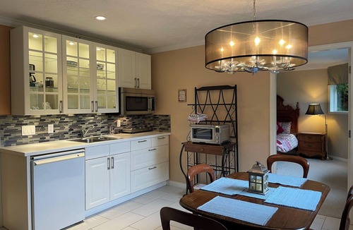 Cobble Hill House | Xanadu Estate - Executive private estate - Pet Friendly.