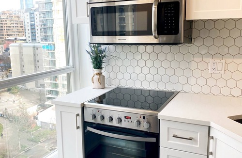 Downtown Vancouver Apartment | Yaletown Studio with Amazing Views (P1)