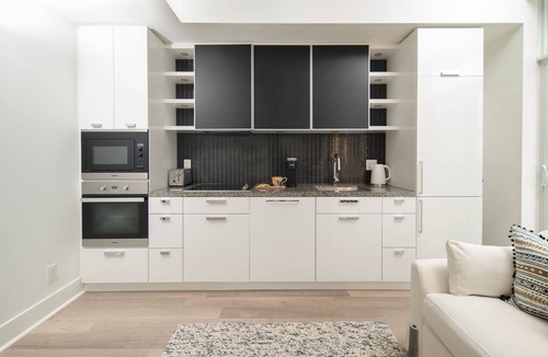 Yorkville Condo | Yorkville Pulse Studio