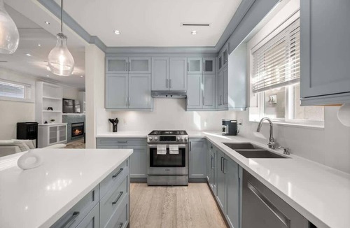Grandview-Woodland House | Your Next Stay Spacious, Bright & Sophisticated