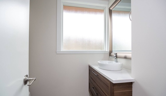 1 BED 1 BATH Executive suite.