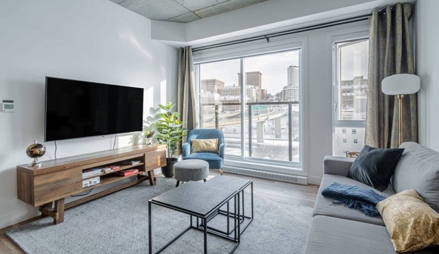1CH + Rooftop pool+Cuisine+Smart TV+Gym+750m QC