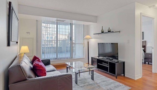 2 Bedroom/2 Bathroom Suite