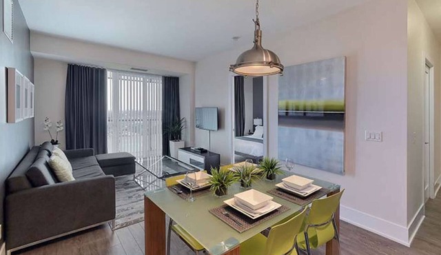 2 Bedroom/2 Bathroom Suite