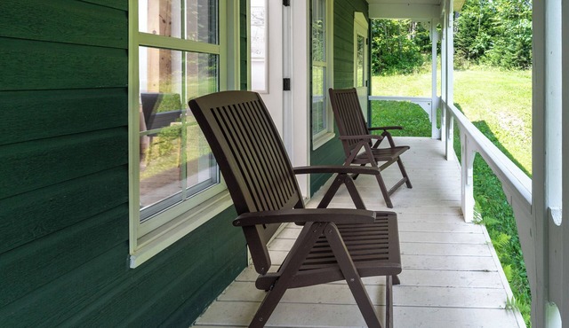 2-Unit Nature Hideaway w/Fireplace, BBQ & Wellness Near Mauricie Park