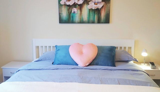 3 Bedr for 6 Sleep townhome in Courtice 15% 0ff