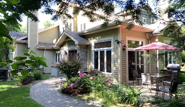 3 Bedroom, 2 Bathrooms, sleeps 7