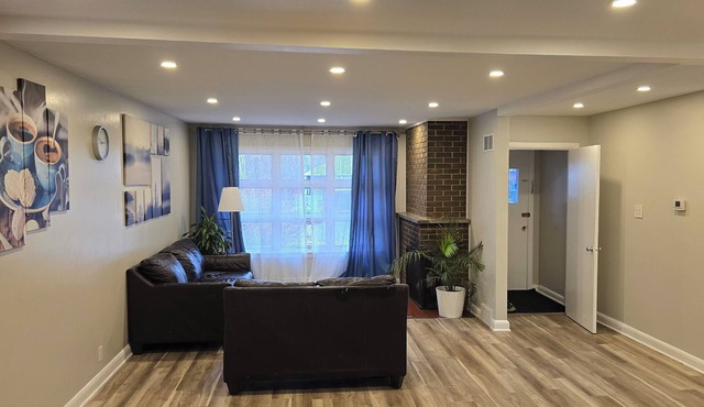 3 BR Bungalow Central West near Carlingwood Mall and Westboro
