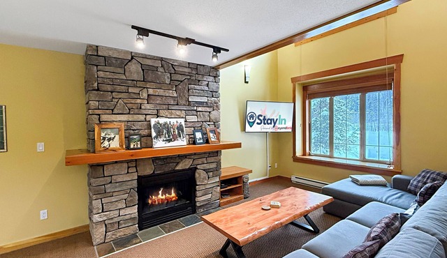 3 BR Luxury Townhouse/Mountain views