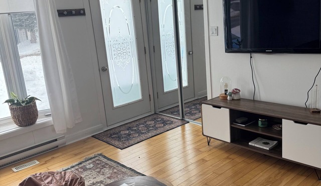 3 rooms 5 minutes from Ottawa