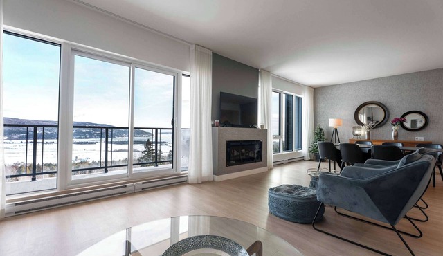 308-Condo Le Victorien | River View, Pool & EV