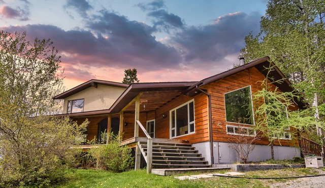 3800 sq.ft. Lakefront Home on Black Sturgeon