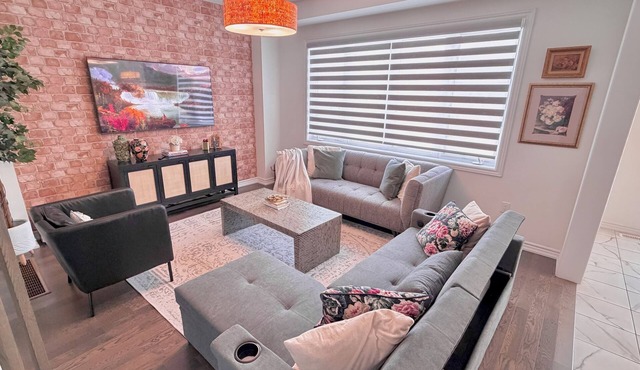 3BR Cozy Haven | Hot Tub + BBQ Near Niagara Falls