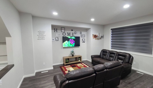 4 - Bedrooms in Devonshire Cozy Haven