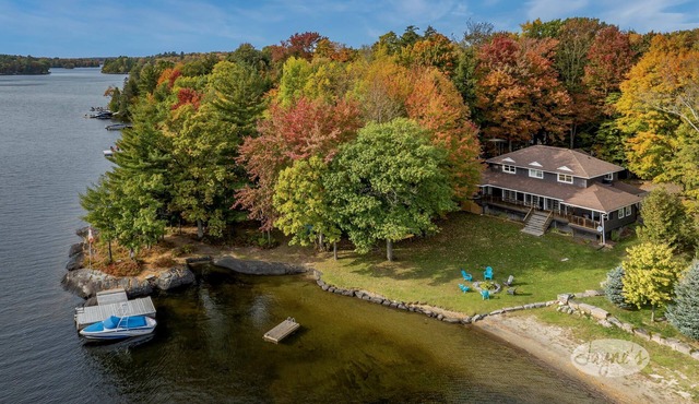 5 bed 3 bath cottage on Moon River