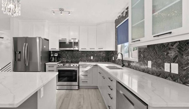 5 bedroom, Family Friendly! Open Concept, Modern Home in Three Hills