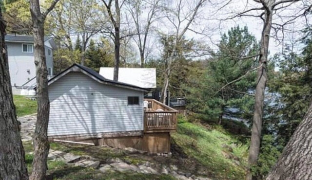 #5 Cozy Muskoka Lake Cottages