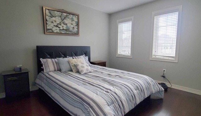 5 minutes to Canada's Wonderland, Vaughan Mills. Semi-detached 3 BDR in Vaughan.