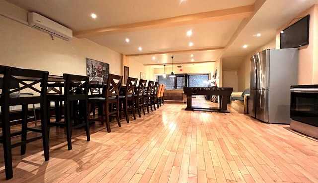 A1~Loft with Games~Gathering 20+ppl~100 Walk Score