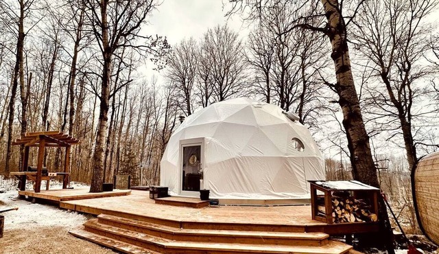 Aer XL Dome - Luxury Off Grid Escape, Near Oldman Lake