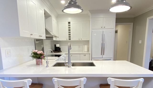 Affordable and Spacious 2 bedroom house in a quite neighborhood and all amenties