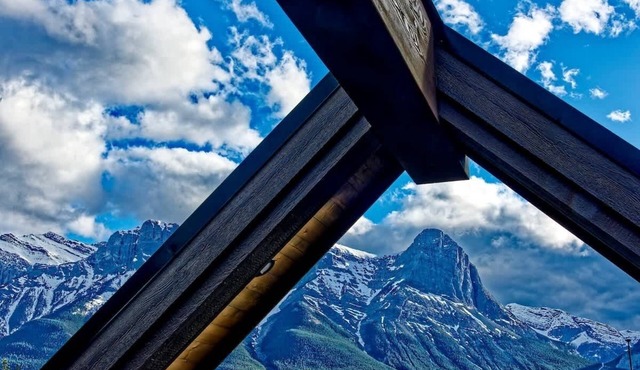 Alpine Ridge- Pvt Roof Top Hot Tub, Free EV Charge