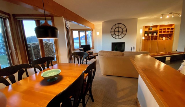 Amazing Winter Rental at Mont-Tremblant with Gorgeous Views (5 months)!