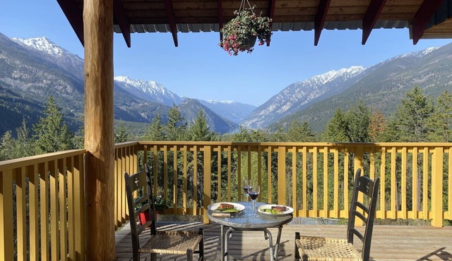 anderson lake view home - stunning views