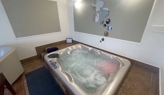 Annapolis Suite HotTub, KingBd, Downtown