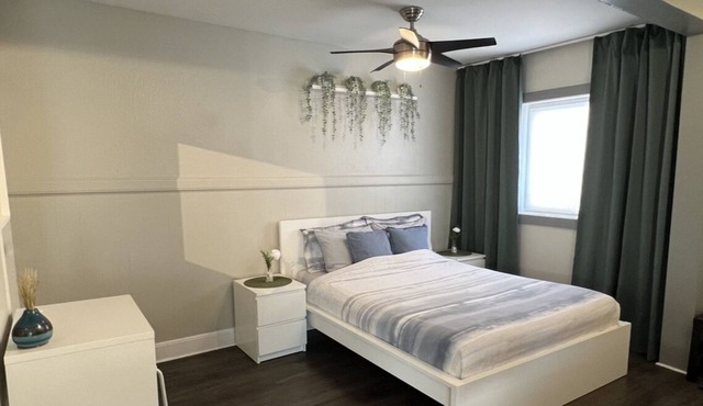 Apartment in Downtown Hull **Parking Included