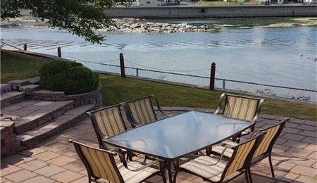 Appartement matane, vue sur la rivière, en plein coeur du centre ville (296640)
