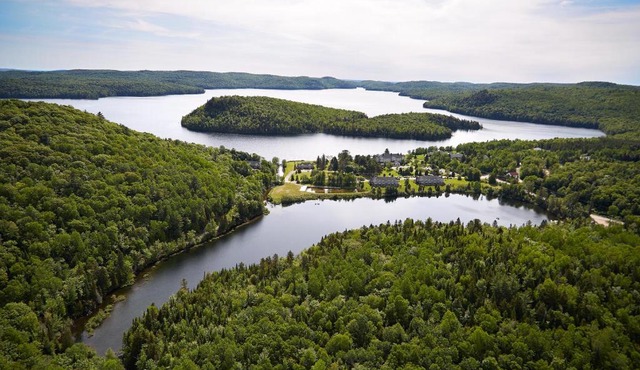 Auberge du Lac-à-l'Eau-Claire