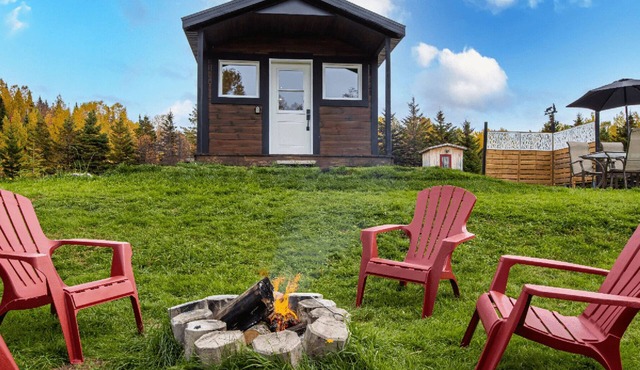 Beausite Tourisme-Lac, river spa, micro farm, estate trail, view of the mountain