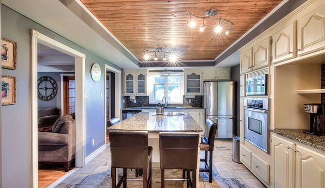 Beautiful 3-Bedroom in Brossard
