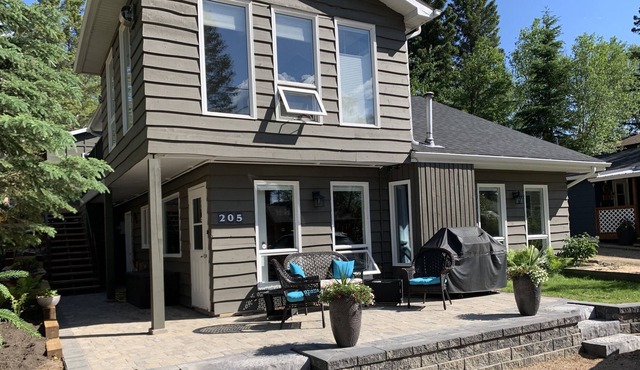 Beautiful 4 season lake home in northern Saskatchewan